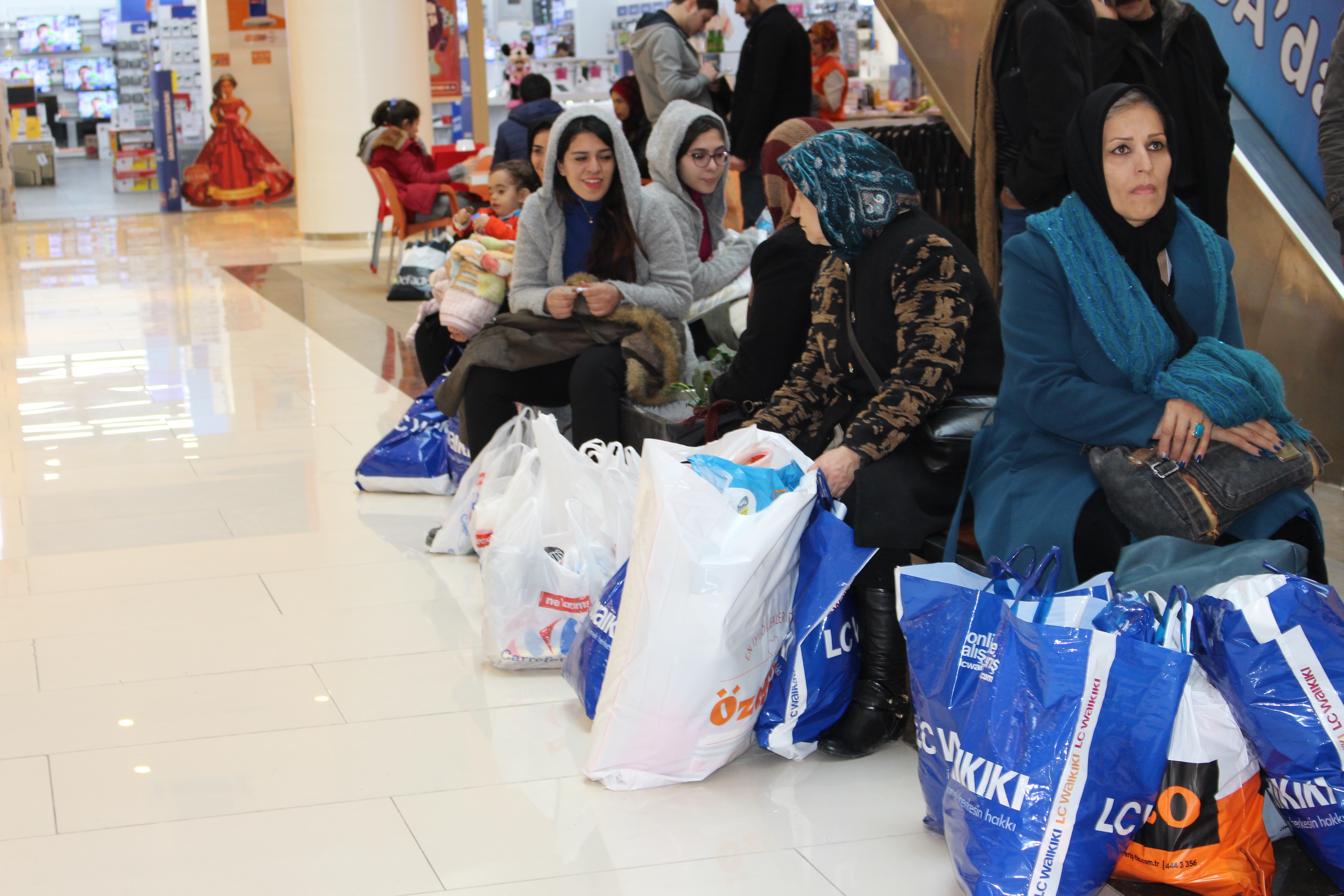 İranlılar Van Alışveriş Festivali’ne akın etti