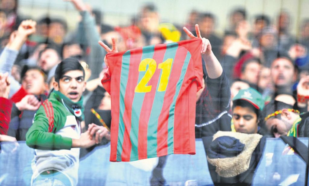 Amedspor taraftarından “çocuk istismarına” karşı 1 dakikalık sessiz protesto