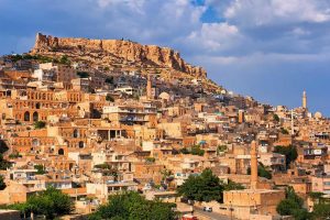 Turistler Mardin’i balondan izleyecek!
