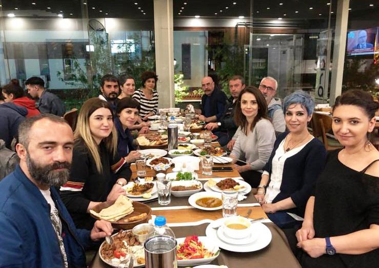 Ünlü yönetmen Ezel Akay’dan Dara Mezopotamya Mutfağı’na övgüler