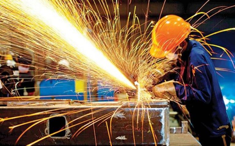 Ücretli çalışan sayısı arttı, sanayideki düşüş dikkat çekti