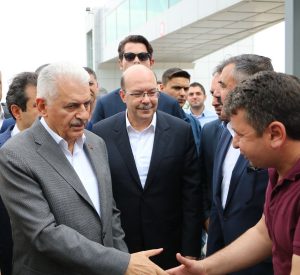 Binali Yıldırım, Diyarbakır’da Kürtçe konuştu, “Kürdistan mebusu” vurgusu yaptı