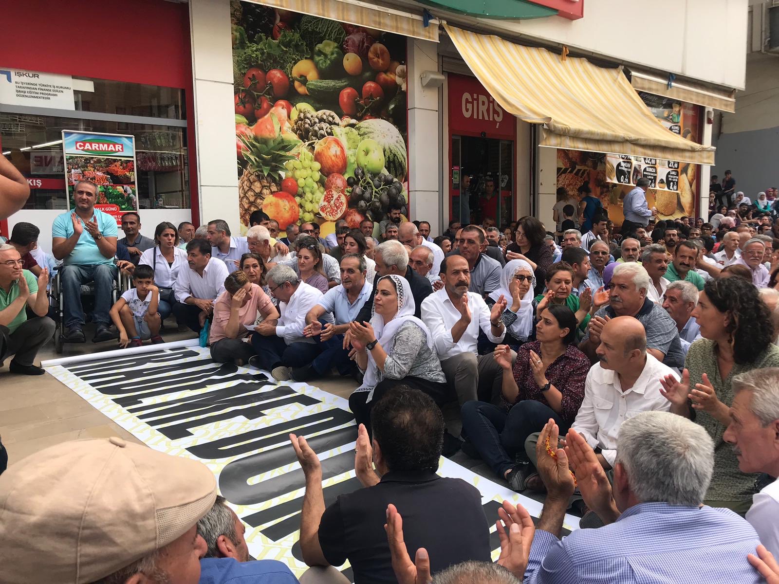 VİDEO | Diyarbakır’da kayyum protestosu bugün de devam etti