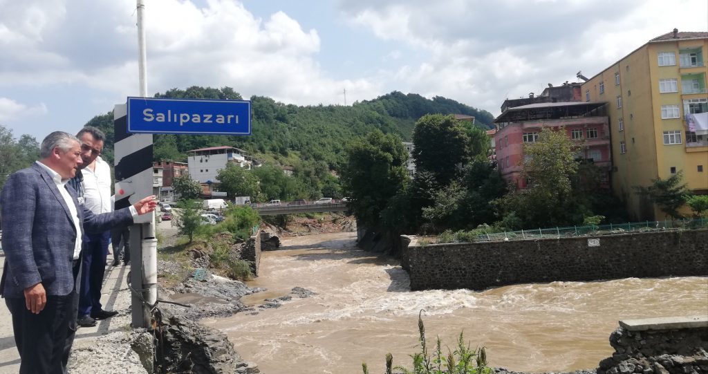 VİDEO | Samsun’daki selde 2 kişi öldü, 4 kişi aranıyor