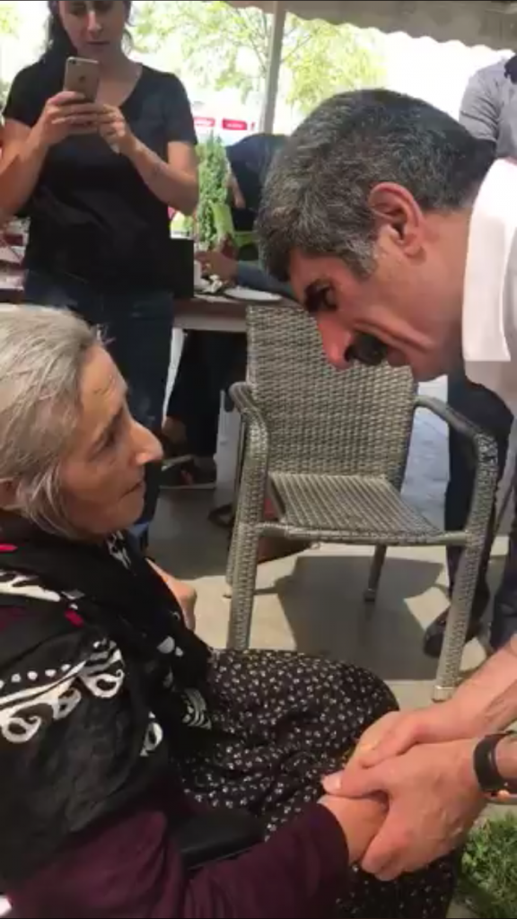 VİDEO | 28 yıl sonra evladına kavuşmuştu, bugün hayata veda etti