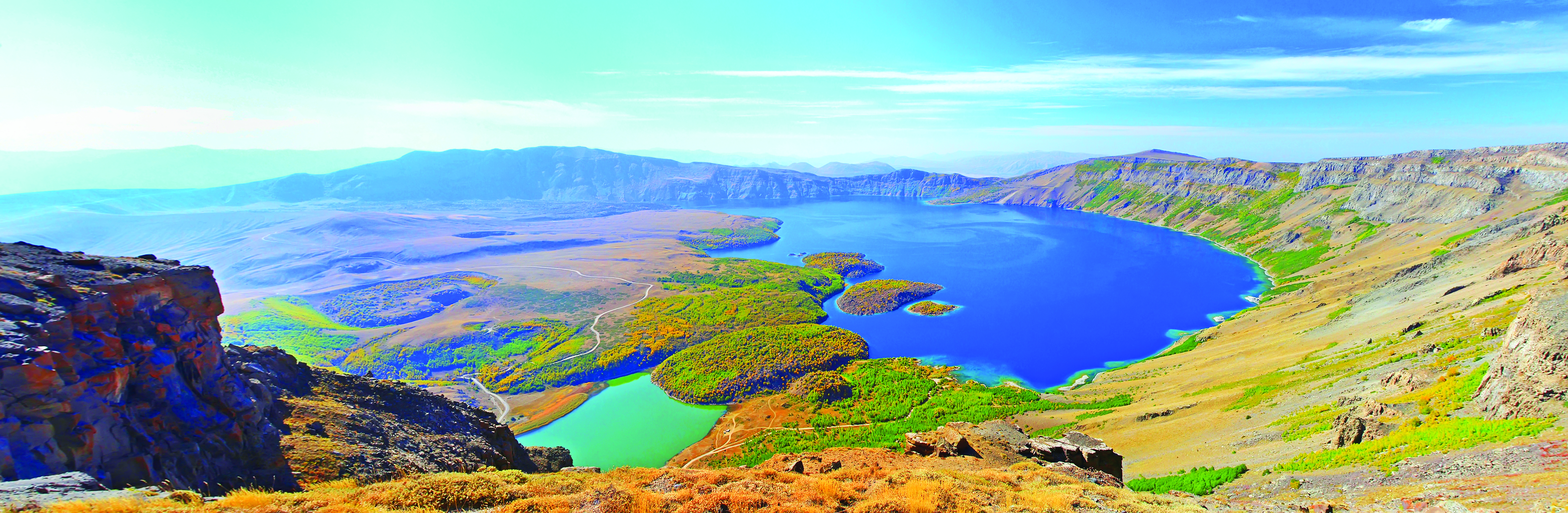 Büyük İskender’in Cenneti: Nemrut Krater Gölü