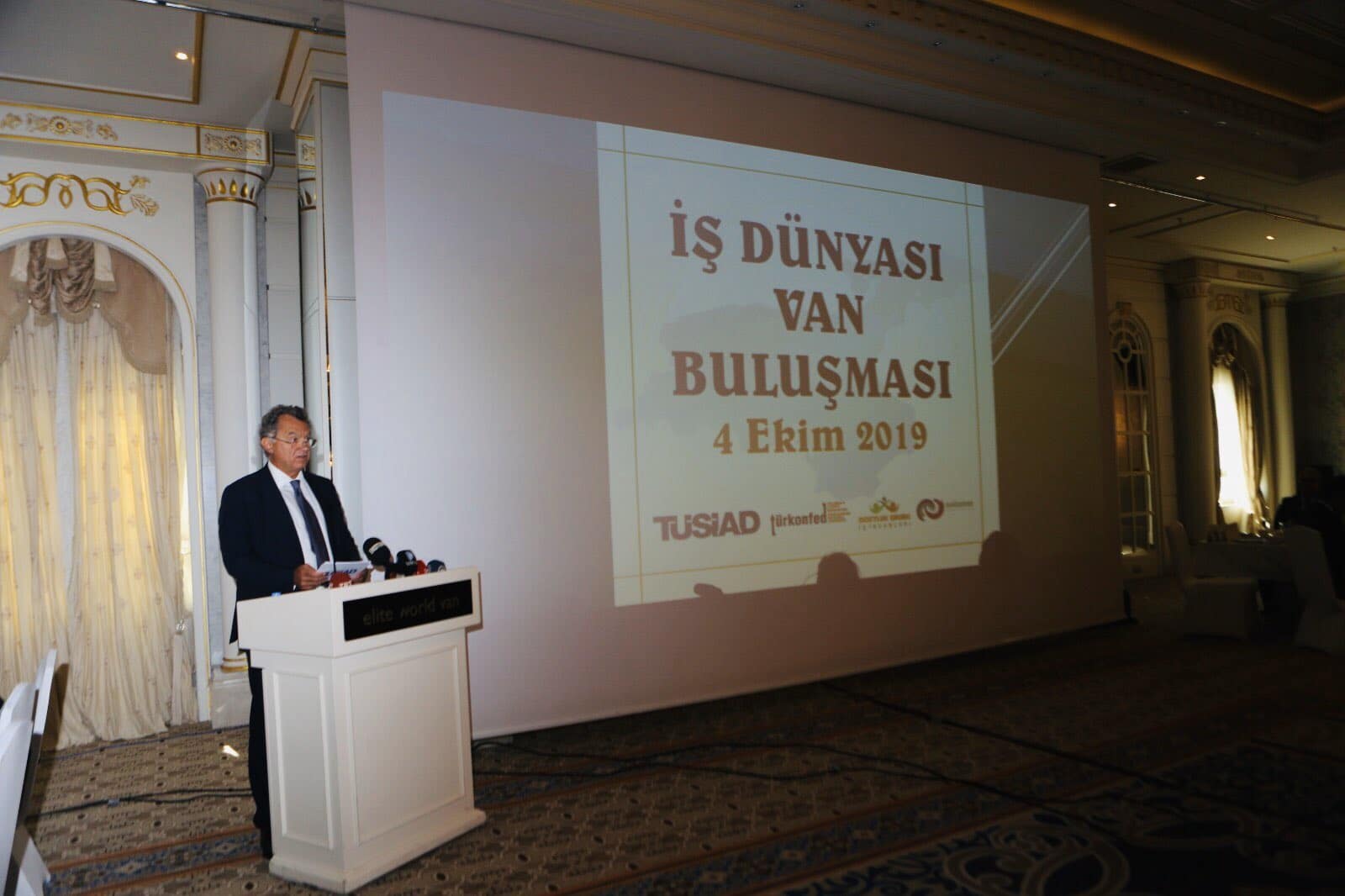 TÜSİAD Başkanı Van’dan uyardı: Dış borcumuz 2001 krizini anımsatıyor