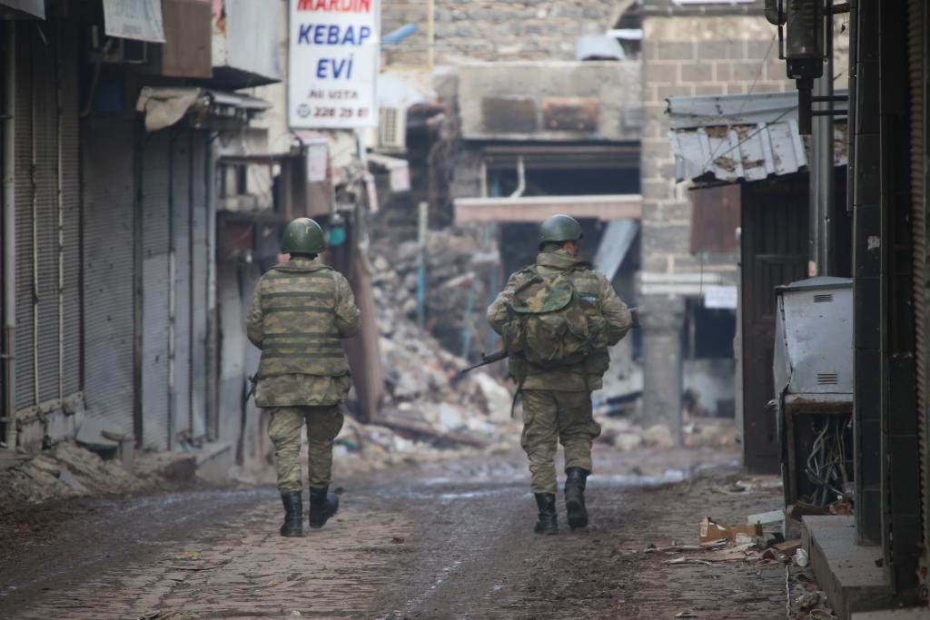 Dünyanın en uzun süreli sokağa çıkma yasağı Diyarbakır’da