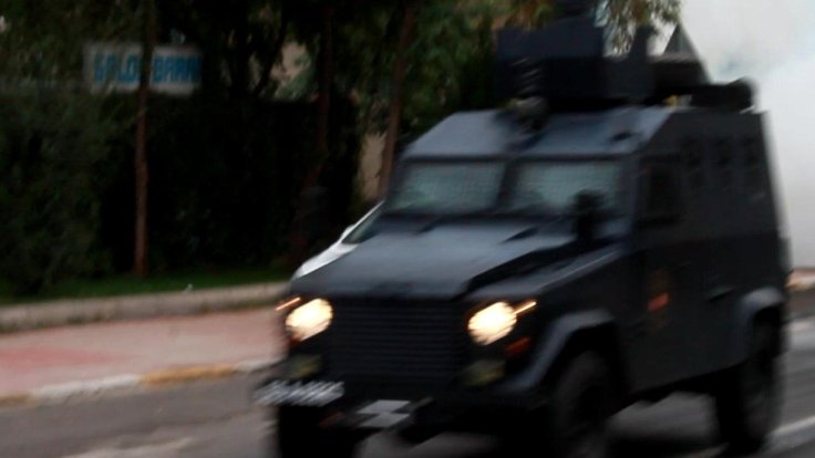 Polis Diyarbakır sokaklarında Kürtçe anons yapmaya başladı