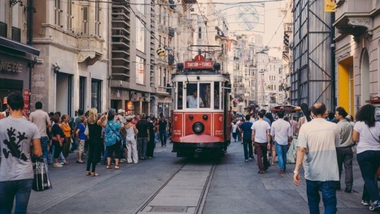 Herkes memleketinde yaşasaydı…