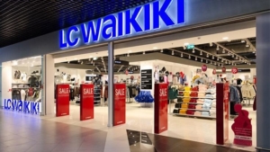 LC Waikiki, haftada 40 milyon maske üretimine başladı