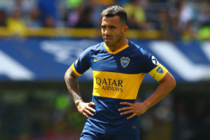 Carlos Tevez: Evde kal demek kolay, ihtiyaç sahibi insanların yanında olmalıyız