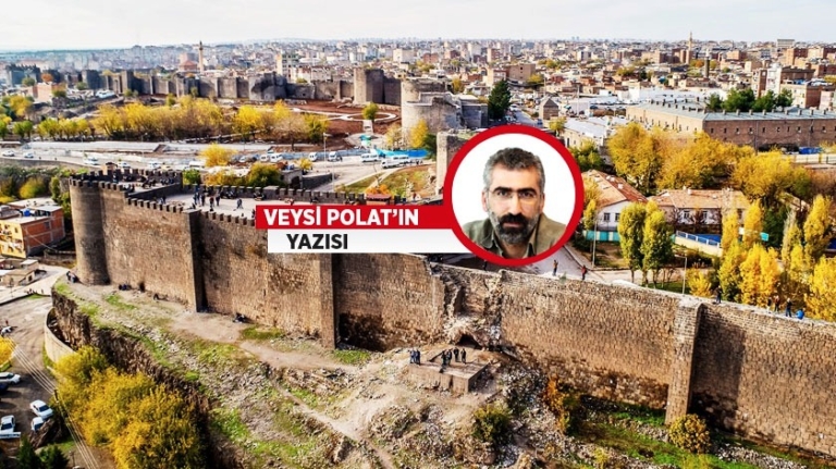 İKİYÜZLÜ SİYASET