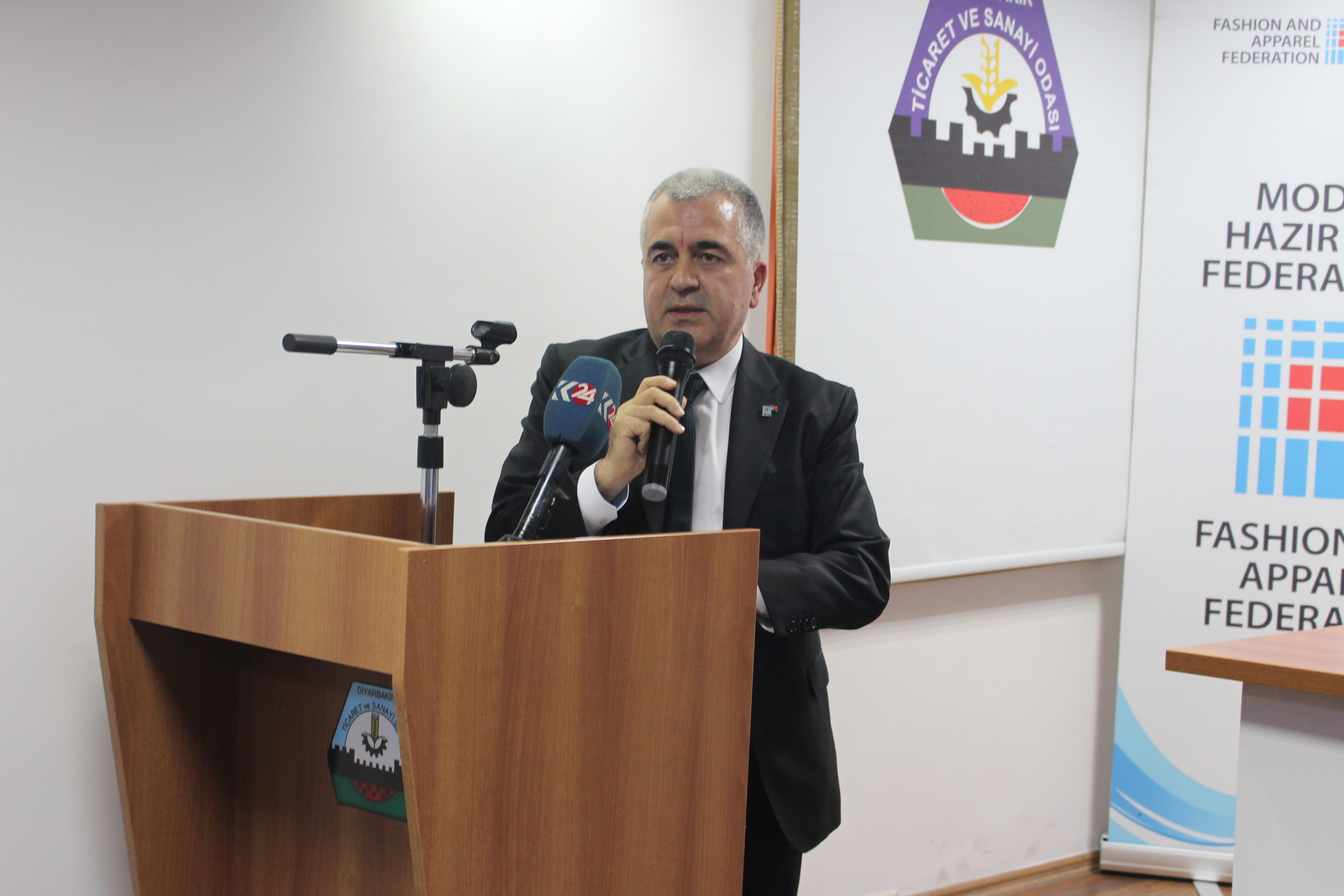 Küresel salgına rağmen 2021’e umutla bakış/HÜSEYİN ÖZTÜRK KALEME ALDI