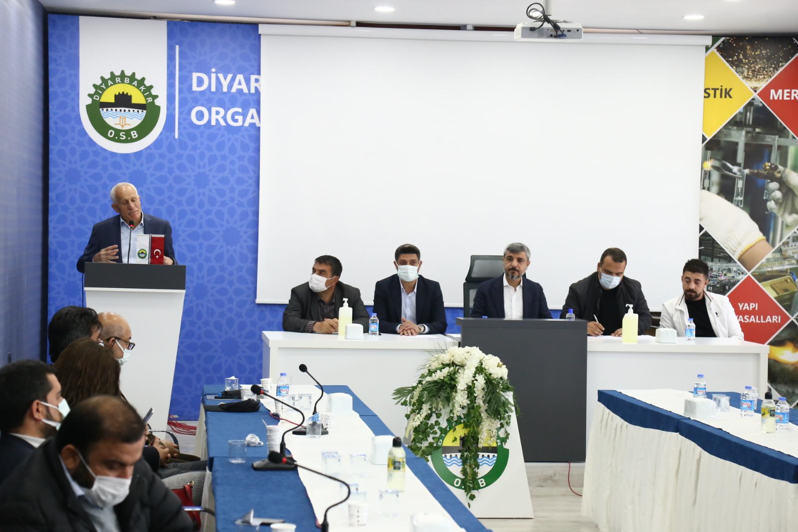 DOSİAD yönetimi güven tazeledi