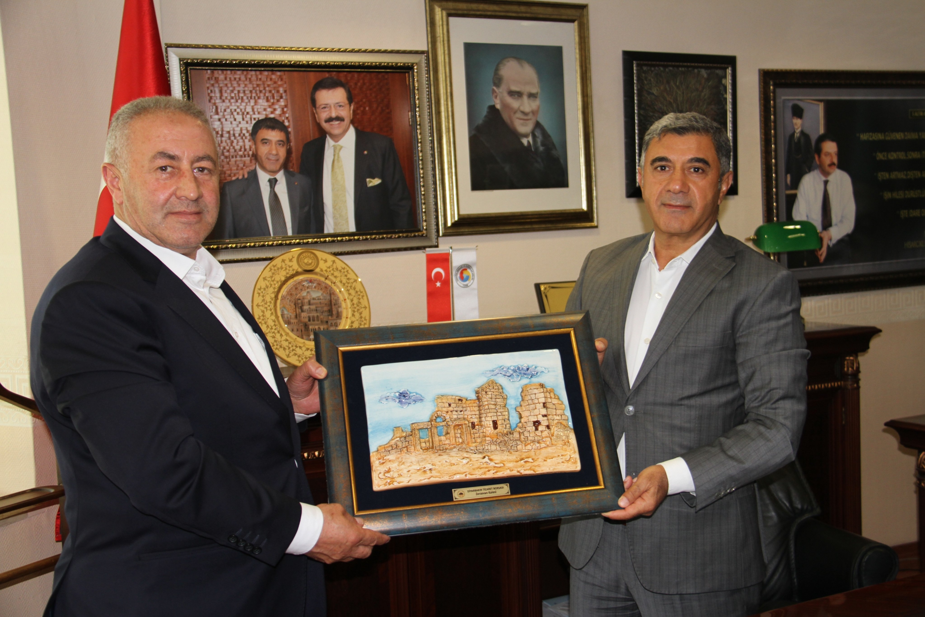 Yüksekova TSO’dan DTB Başkanı Yeşil’e ziyaret