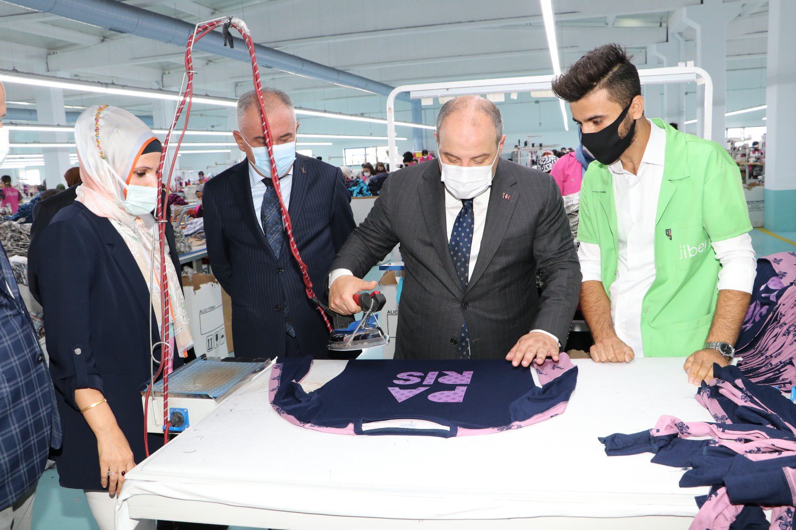 Sanayi Bakanı Varank, Jiber’de mesai yaptı