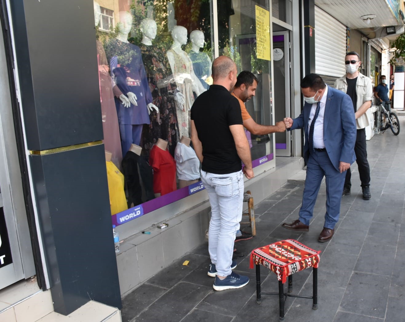 Bağlar Belediye Başkanı Beyoğlu’dan “aşıya davet” ziyareti