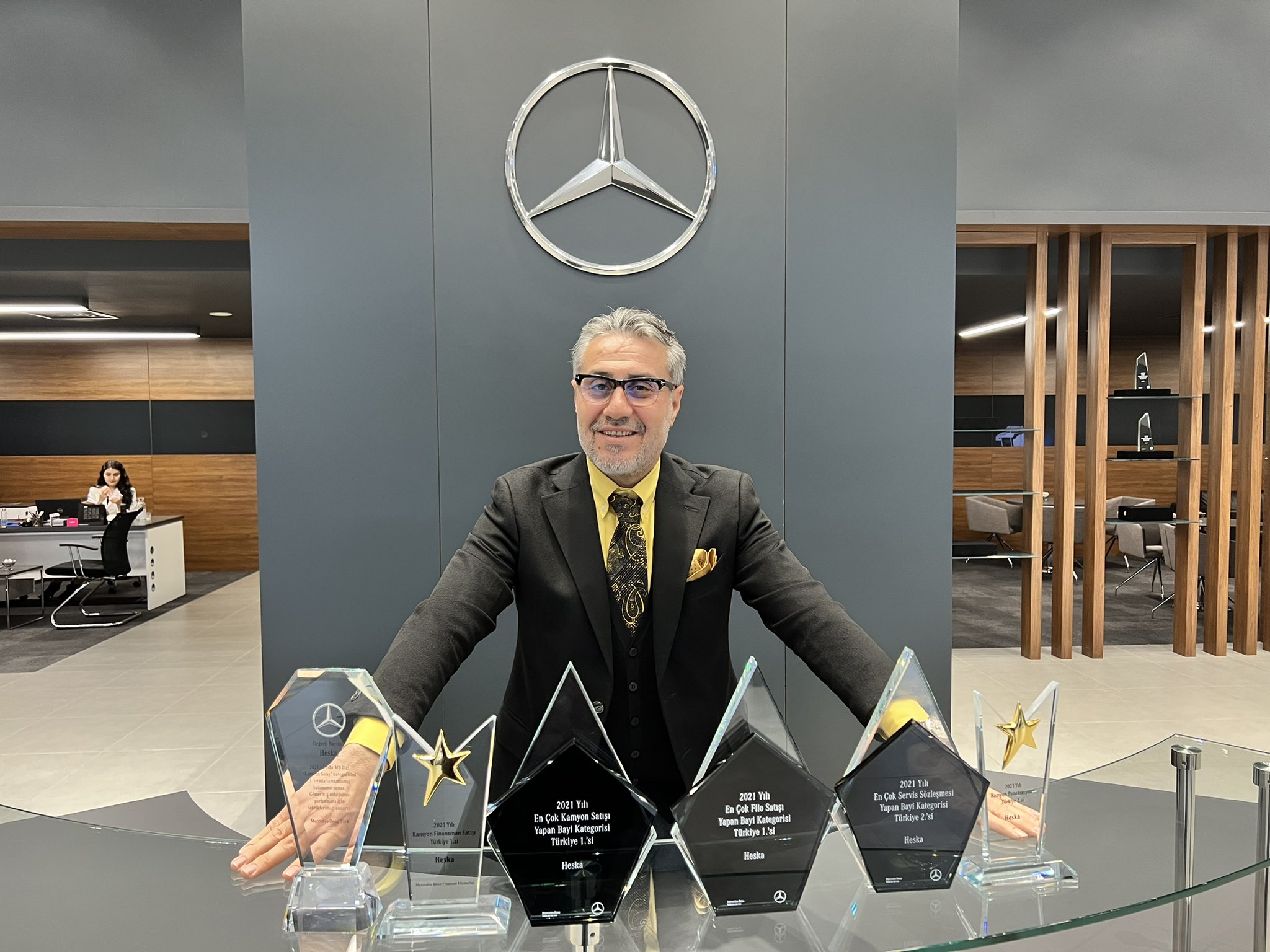 Mercedes’i parlatan isim; Hekim Toloğ’a 5 ödül birden