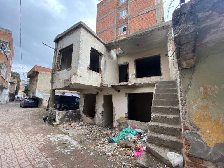 Diyarbakır’da mahallelinin kıraathane isyanı!