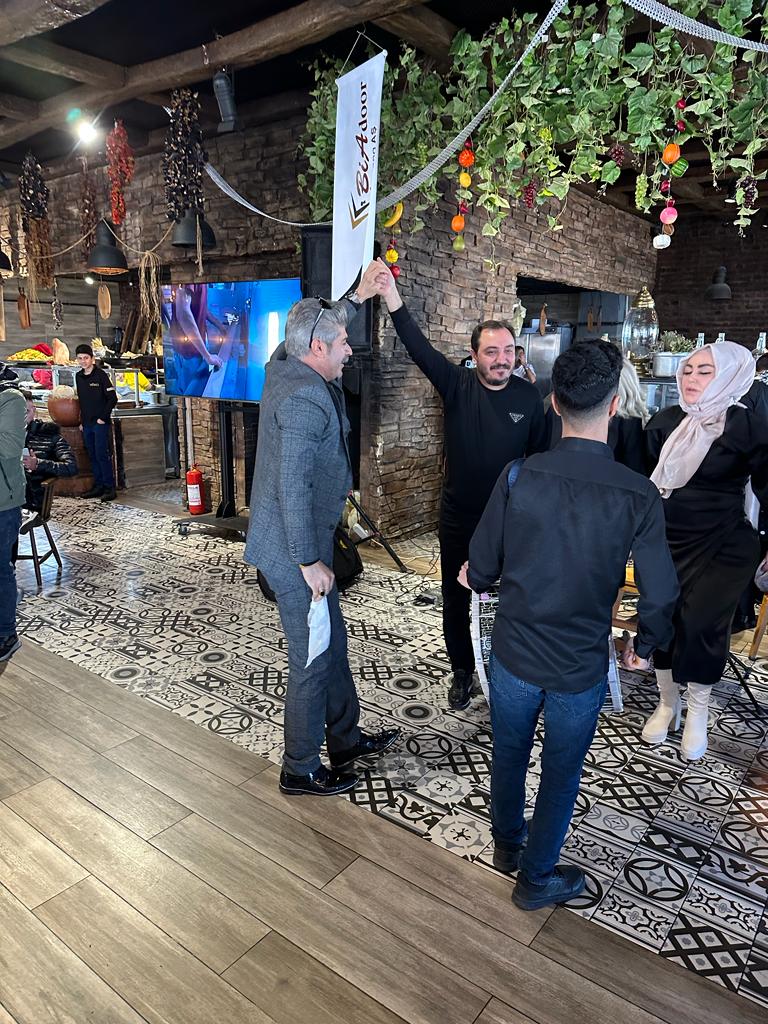 BiAdoor Tuanna Ahşap Grup Şirketi, yeni yılı işçileriyle kutladı