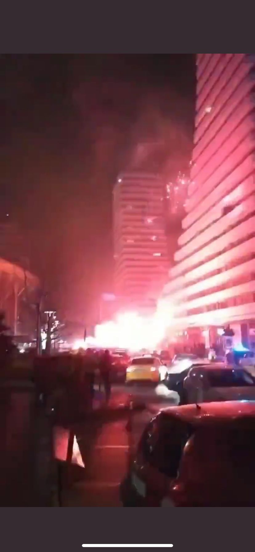 Bursaspor taraftarı, Amedspor kafilesinin bulunduğu otel önünde