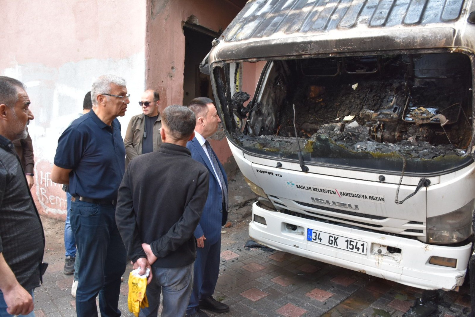 Diyarbakır’da belediye aracına saldırı