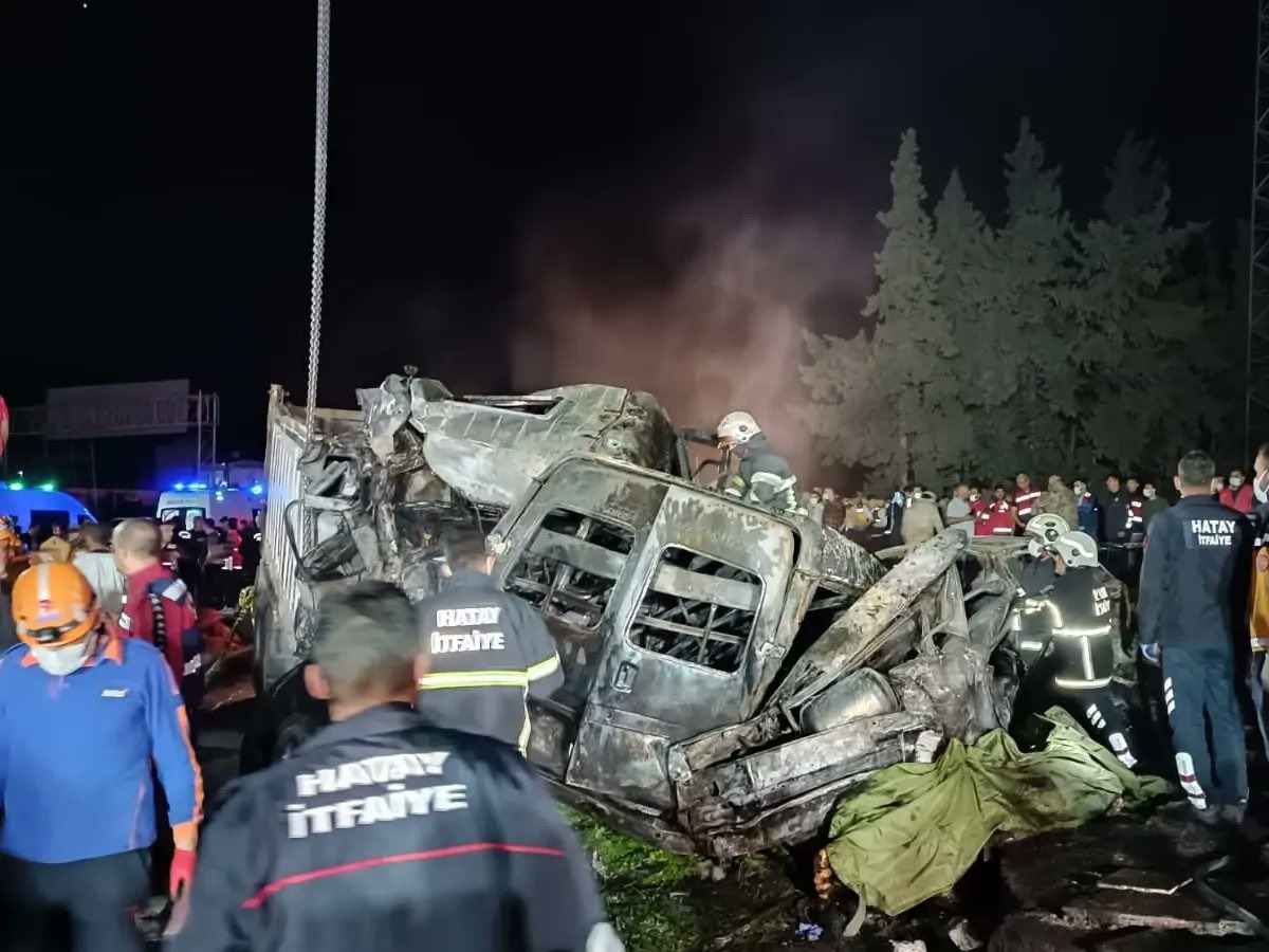 Hatay’da katliam gibi kaza: 12 ölü