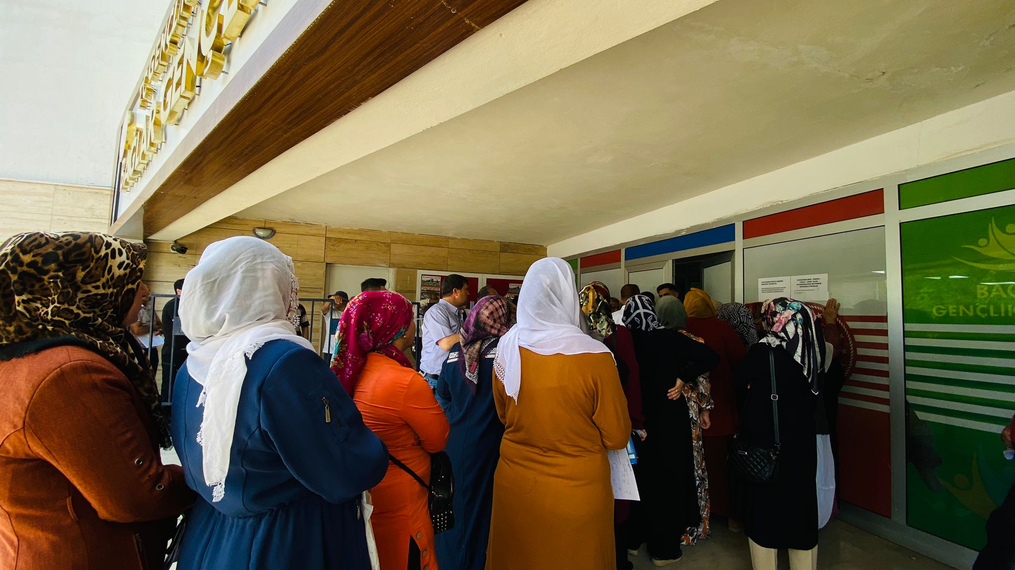 Diyarbakırlı depremzedeye görülmemiş eziyet!