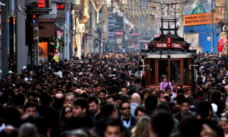 İşsizlik düşüşte: Oran %8,5’e geriledi, genç işsizliği alarm veriyor