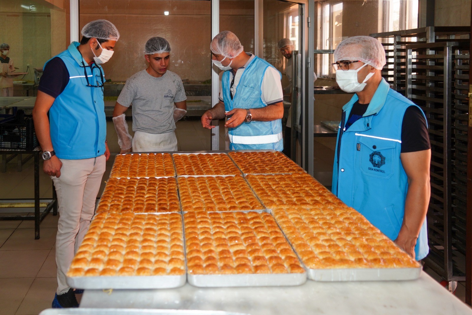 Diyarbakır’da pasta ve tatlıcılara sıkı denetim