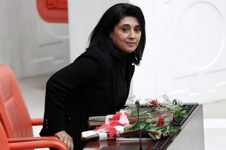 Bir tribün gürültüsü ve bir kadının tarihe yazdığı sessizlik