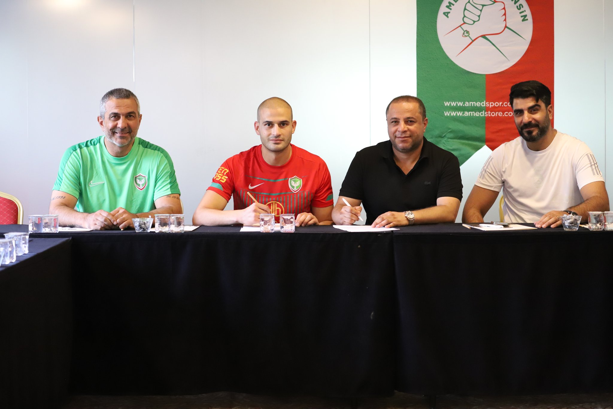 Amedspor’un filesi başarılı kaleci Aykut Özer’e emanet