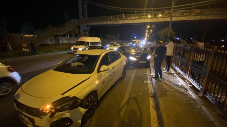 Diyarbakır’da zincirleme kaza: 5 yaralı