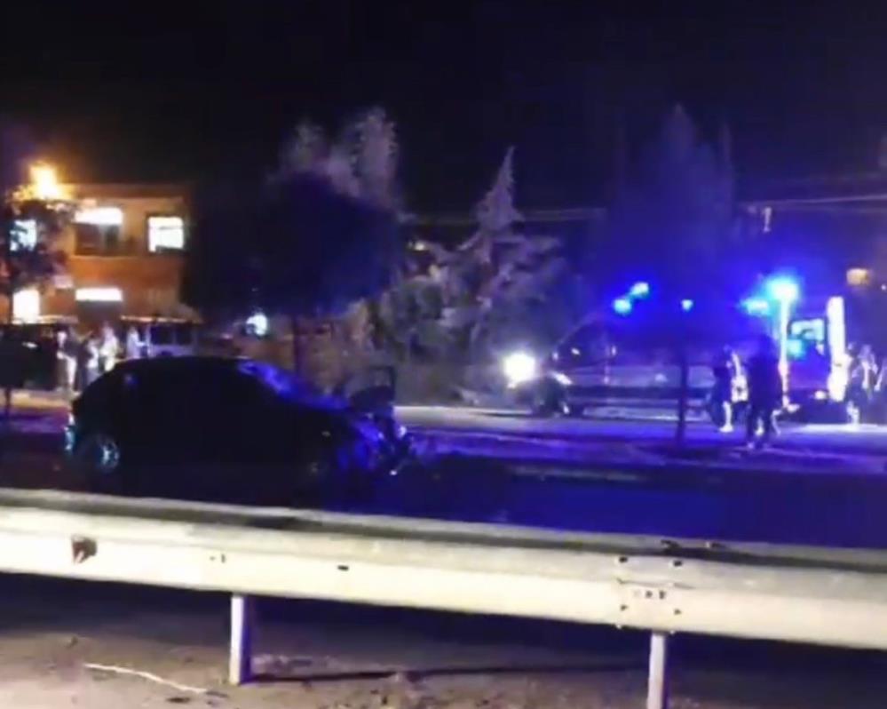 Diyarbakır’da facia; Taziyeden dönen yayalara otomobil çarptı: 2 ölü