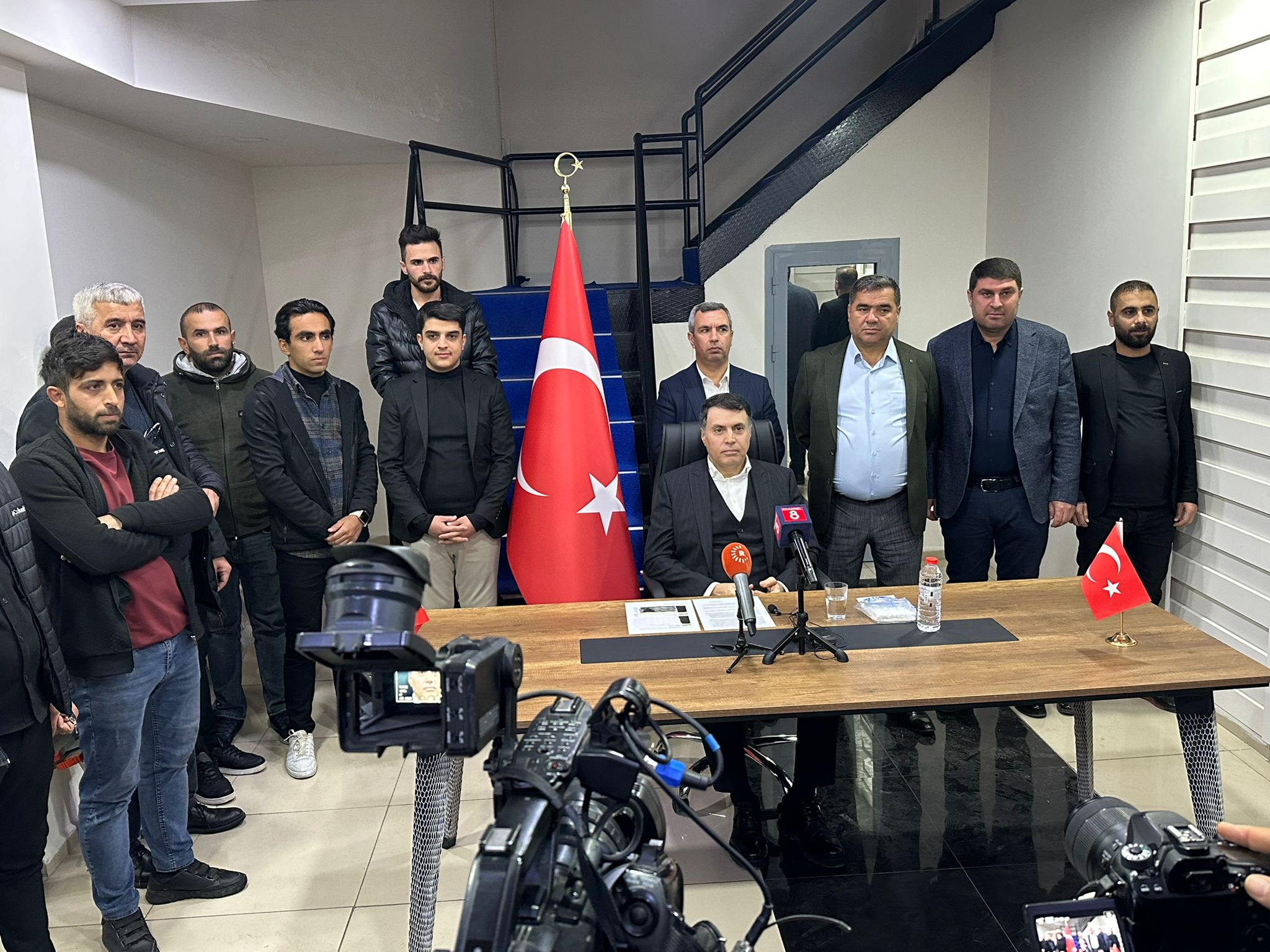 İYİ Parti’de Diyarbakır depremi