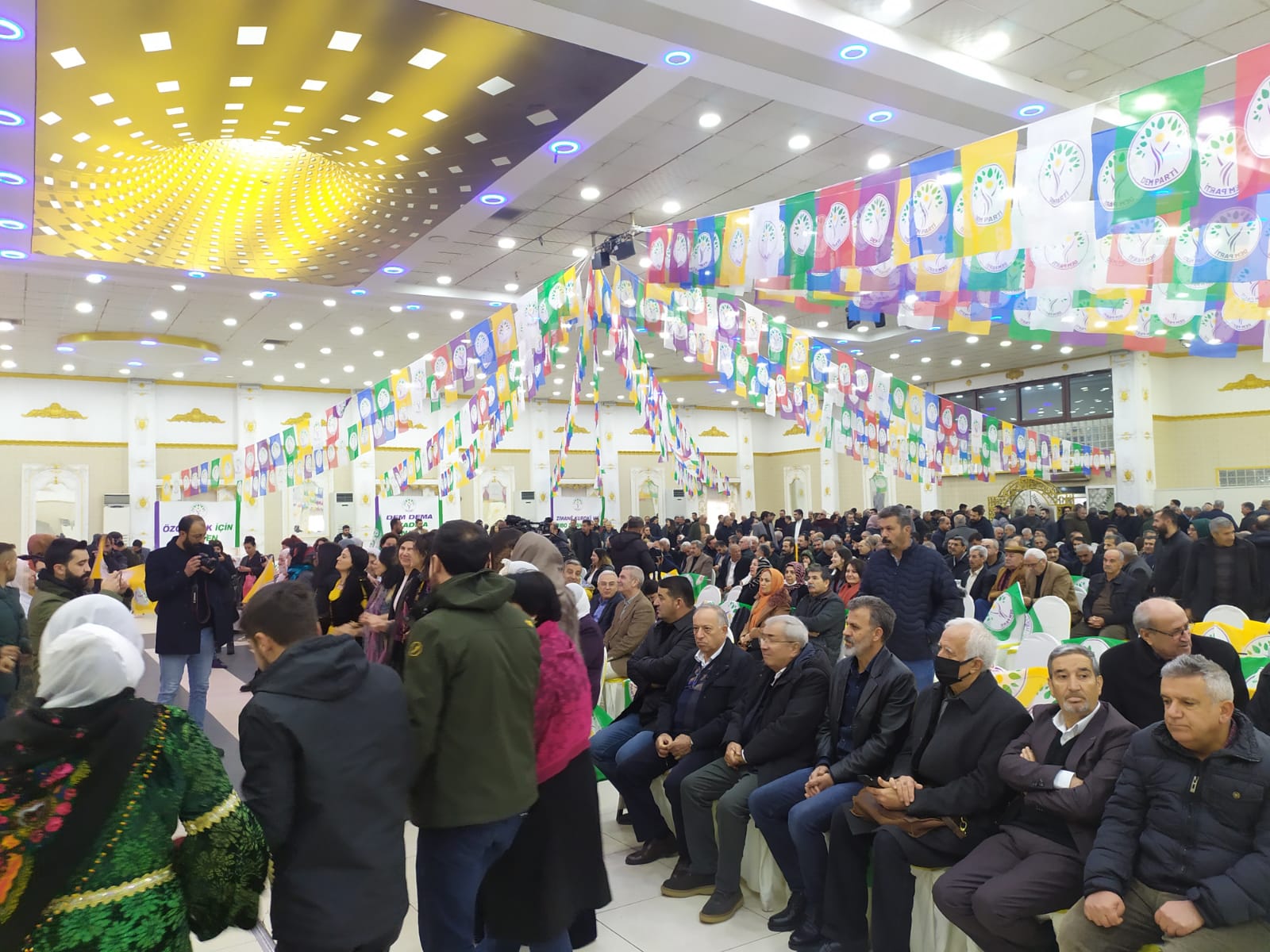 Diyarbakır DEM’de kongre günü