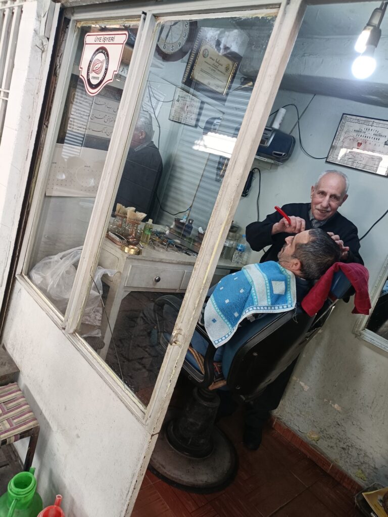 Diyarbakır’ın tek koltuklu en eski berberi