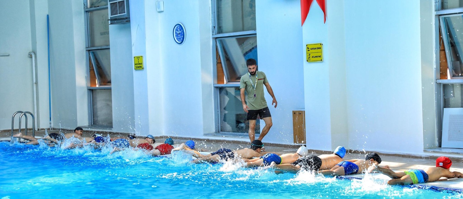 Diyarbakır’da ücretsiz yüzme kursu
