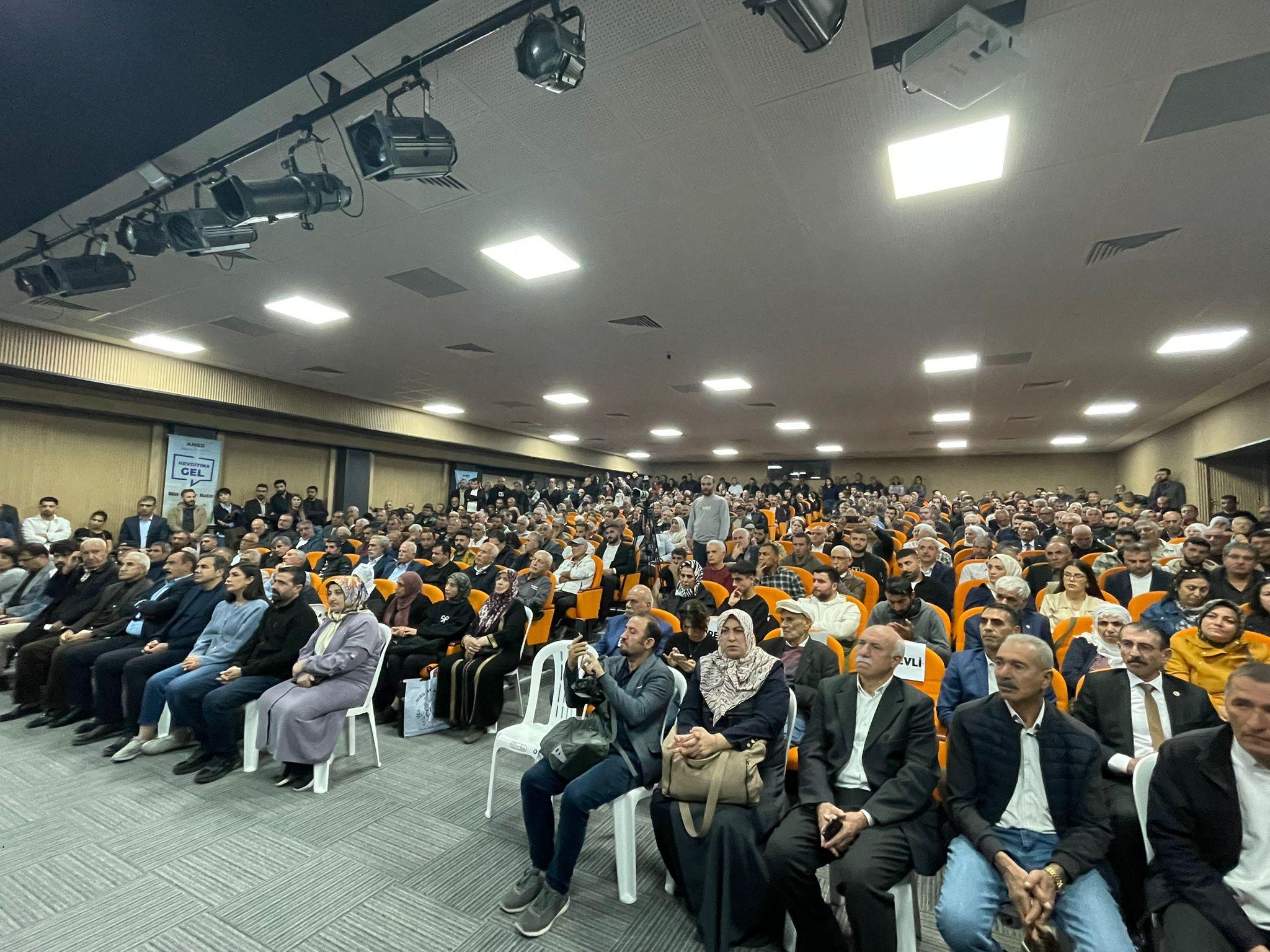 Diyarbakır’da halkın yüreğinden yükselen talepler