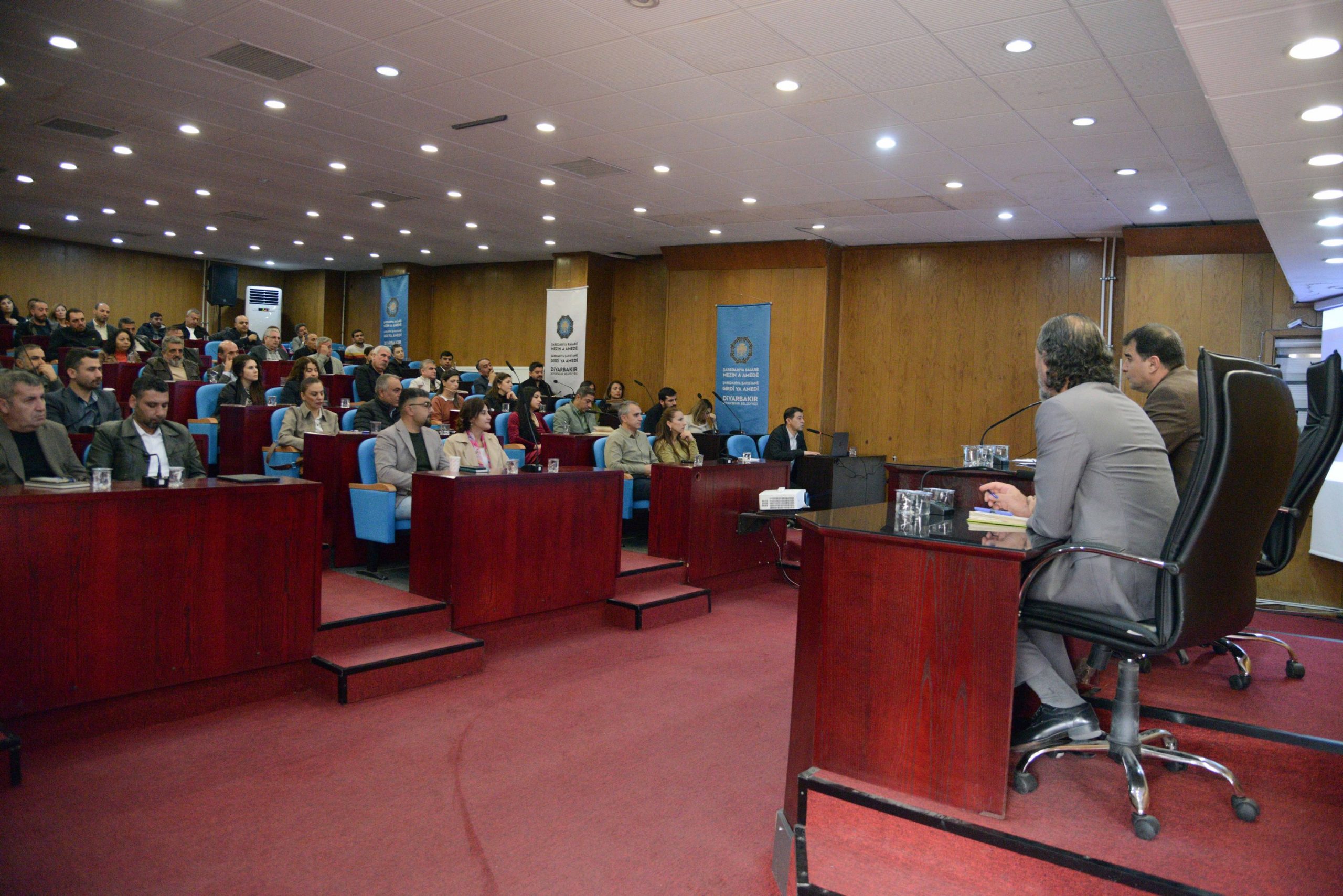 Diyarbakır’da iş güvenliği zirvesi yapıldı