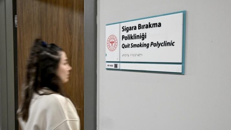 Diyarbakır’da mobil sigara bırakma polikliniği hizmete başladı