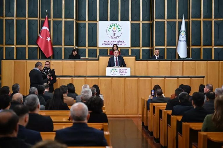 DEM Parti’den olağanüstü karar: Sınıra gidiyorlar