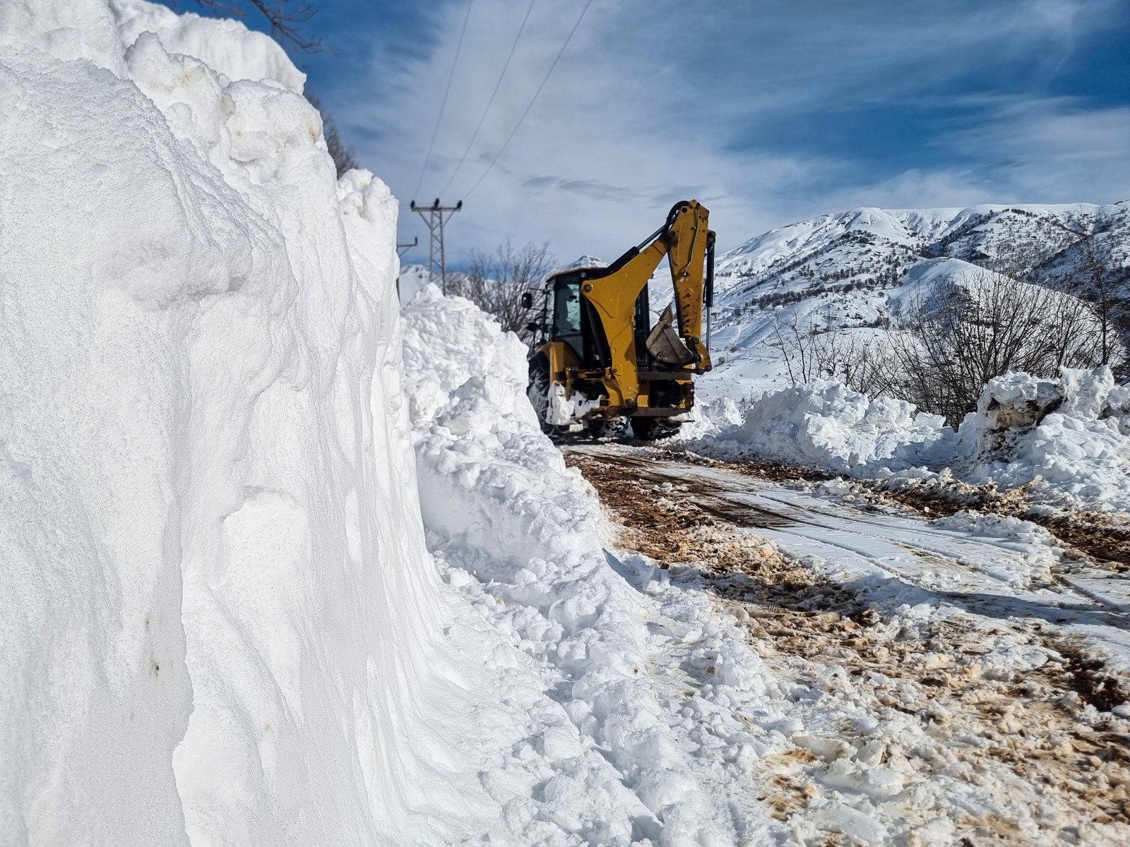 Diyarbakır’da ekipler kar teyakkuzunda