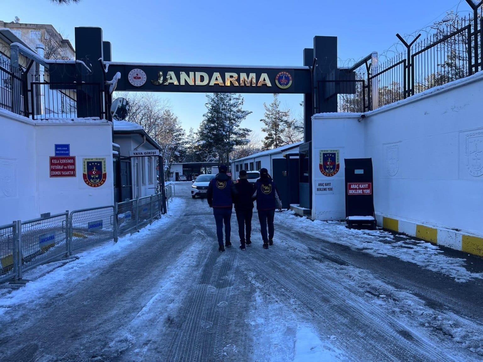 Diyarbakır’da 67 kişi tutuklandı