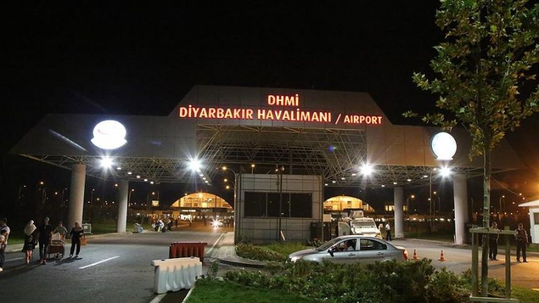 Diyarbakır Havalimanı’nda iniş yok, ihmal var!