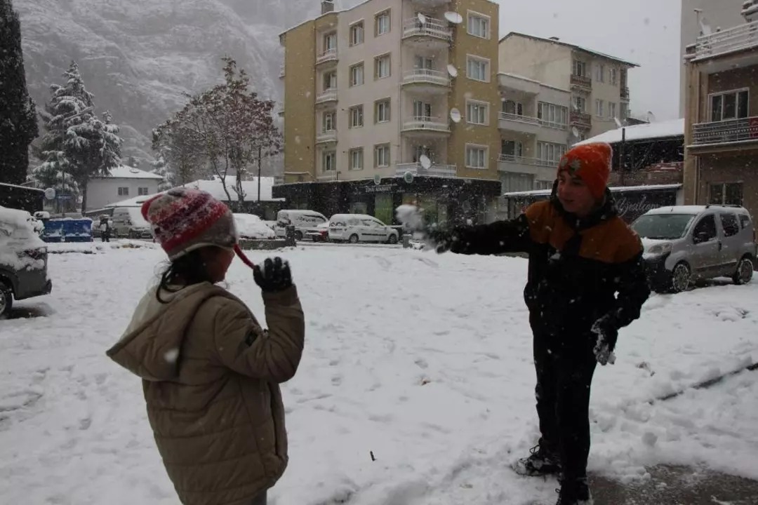 Kar tatili Türkiye’ye yayıldı: Çok sayıda ilde okullar tatil