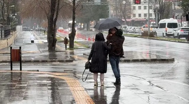 Diyarbakır’da yaz provası kısa sürdü: Kış geri döndü!