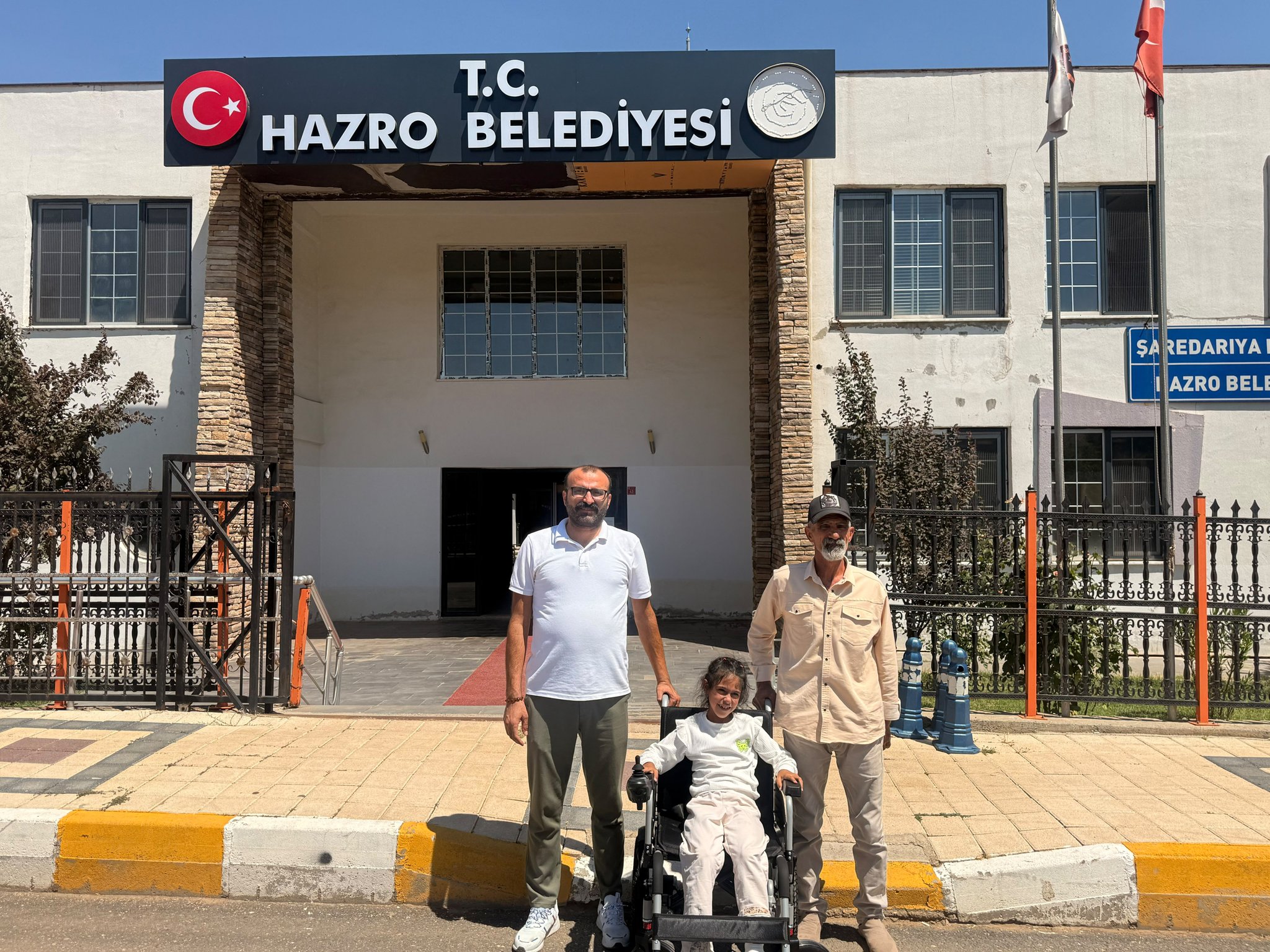 Hazro Belediyesi’nden engelli çocuğa anlamlı destek