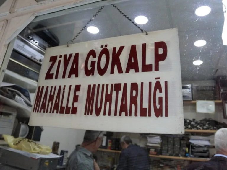 Halkın iradesi 9 metrekarelik dükkana sıkıştırıldı